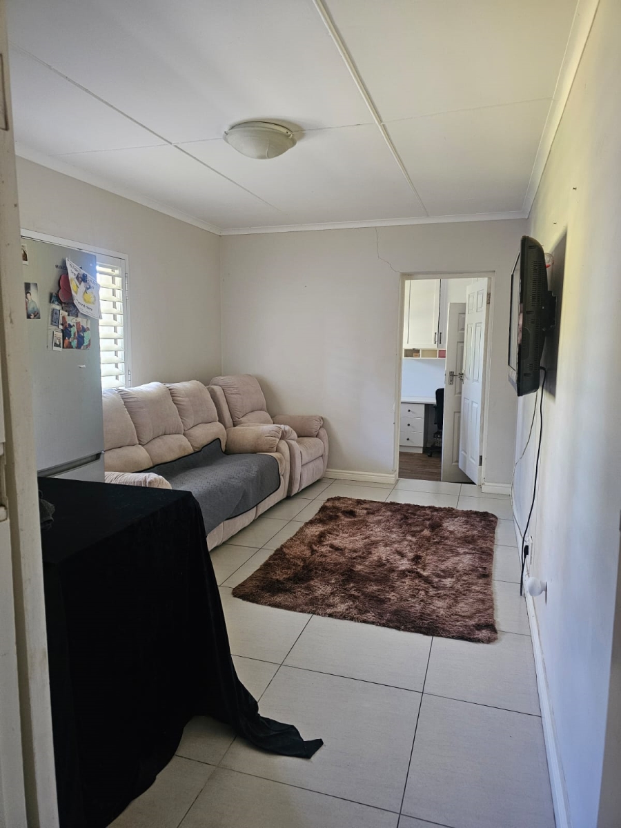 5 Bedroom Property for Sale in Gonubie North Eastern Cape
